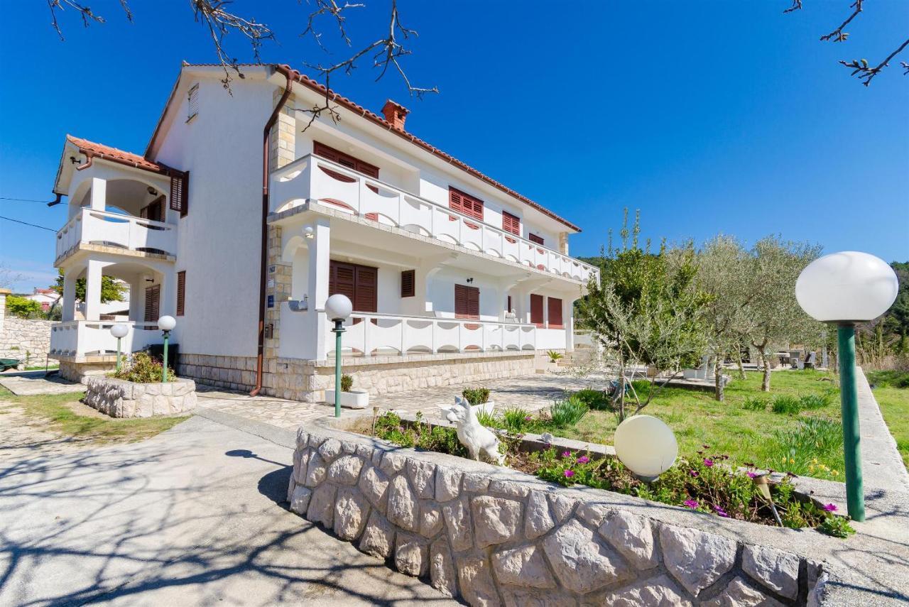 Apartments Vesna Kampor Exterior photo